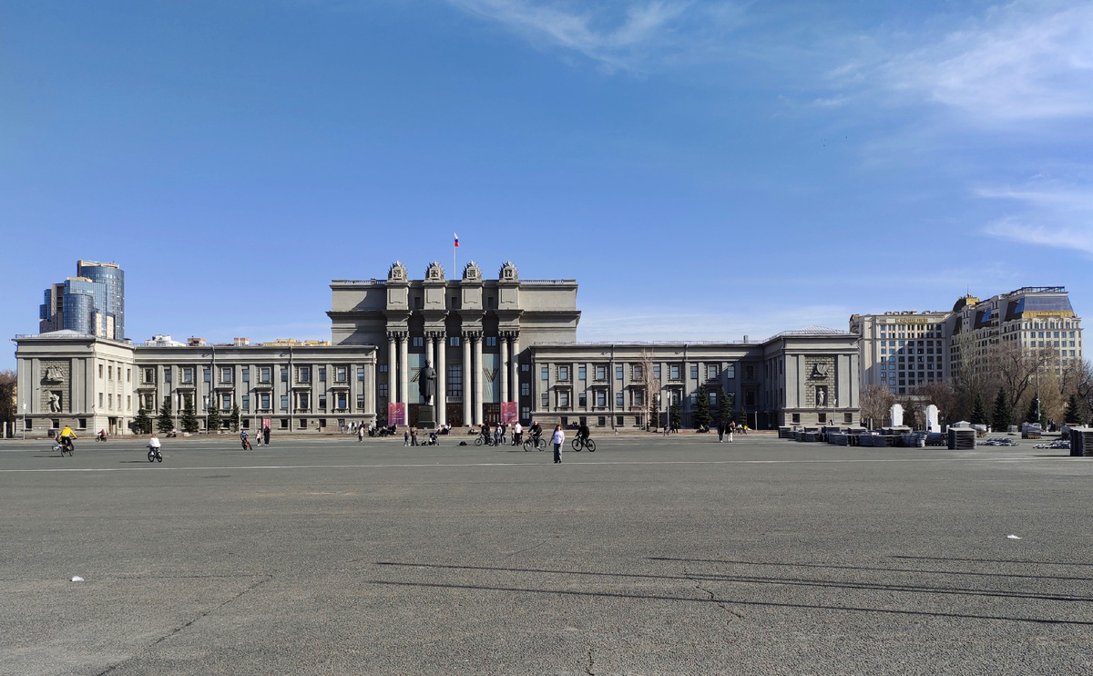 Площадь Куйбышева, Самарский театр оперы и балета