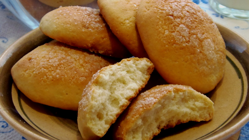 Домашнее печенье на кефире, которое тает во рту и готовится за полчаса