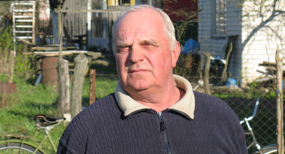 Вернулась с дачи на неделю раньше. Муж (57 лет) не ожидал. В итоге подаю на развод