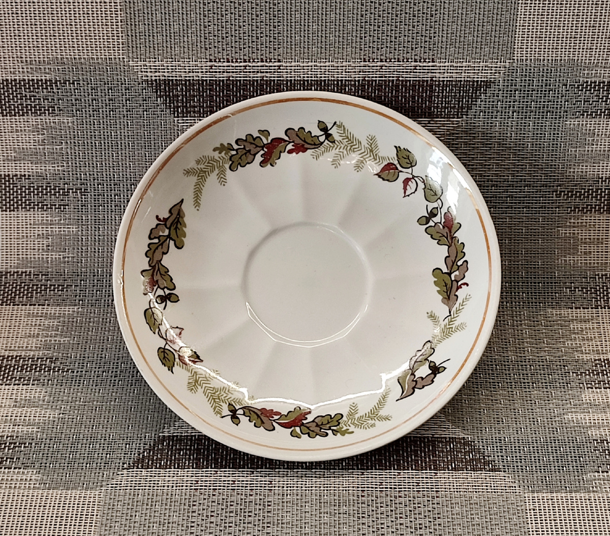 Блюдце с дубовыми листьями, Рига, 1983-87 гг