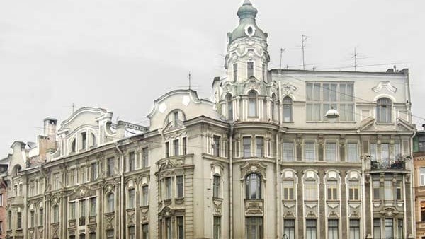    Каменноостровский проспект, 16/Австрийская площадь Автор фото: citywalls