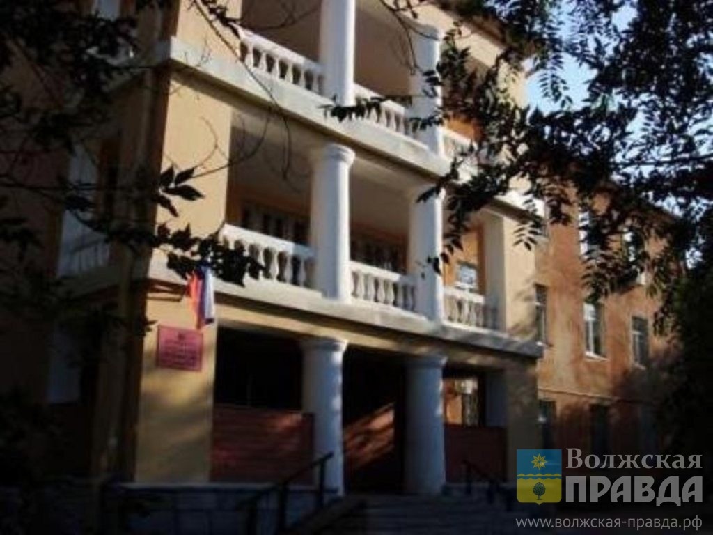 Фото с ВК-страницы сообщества "Волжский городской суд"📷    7 лет колонии: волжским горсудом заочно осуждён владелец «Диана тур»
