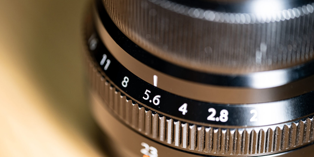 Почему числа на диафрагме такие странные?