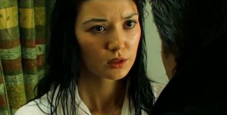   Шахзода Матчанова в роли Лолы в фильме «Похититель моей души». По сюжету фильма главный герой Джафар с друзьями собирается обчистить дом местного богача, но натыкается на его дочь Лолу и влюбляется.