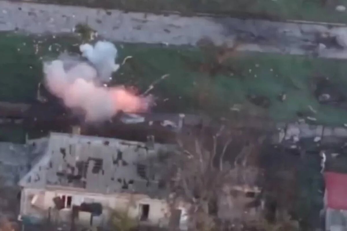    Ястребов ГУР заманили в ловушку в Луговском: главная новость СВО 31 марта