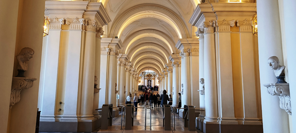 Зимний дворец