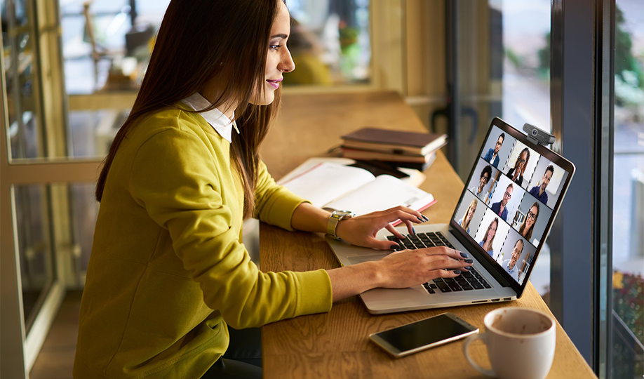 "Увольнение за молчание в мессенджере: когда дистанционщика можно лишить работы, а когда — восстановить с оплатой вынужденного прогула"