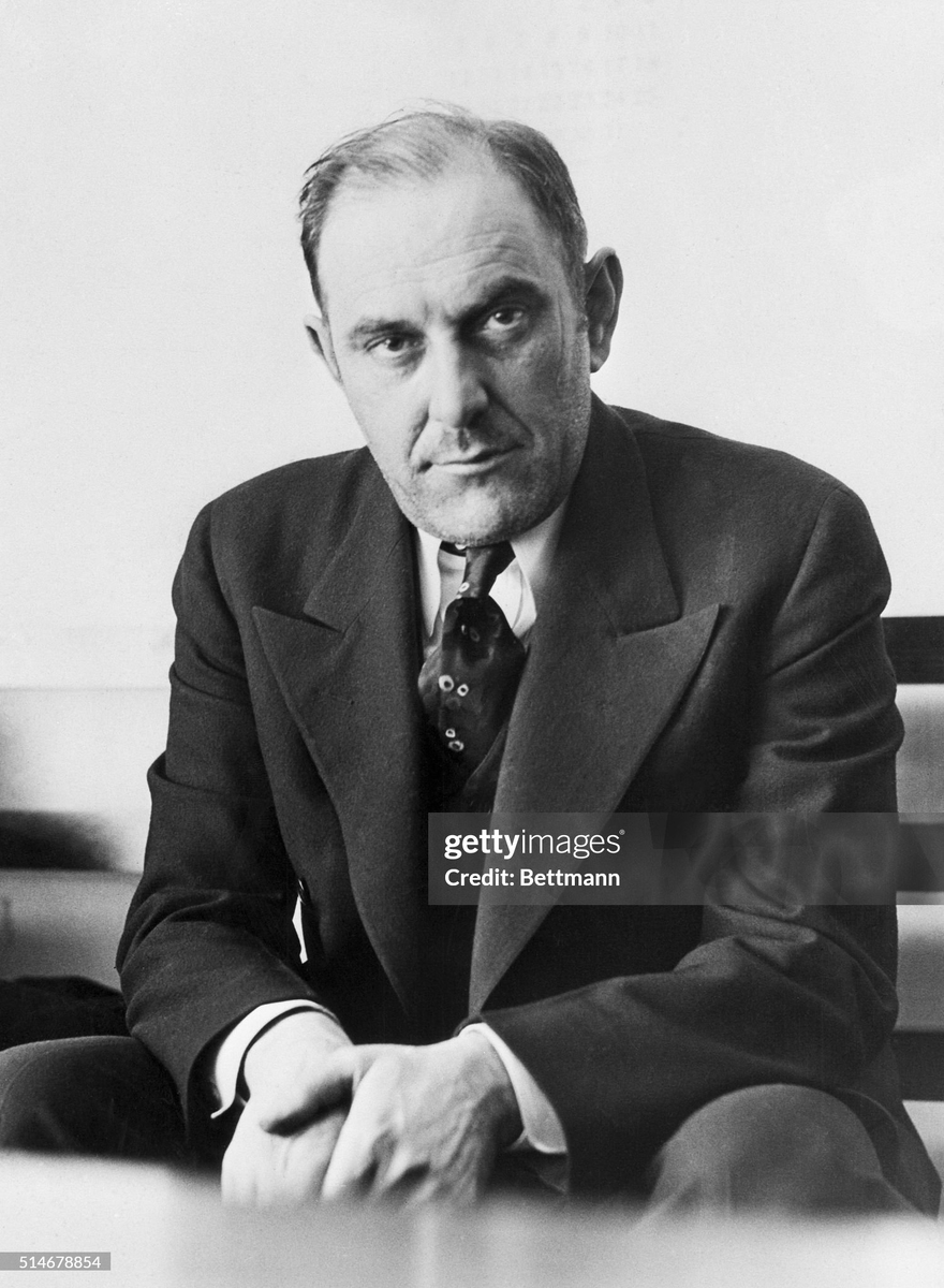 Виктор Люстиг в 1937 году. Все изображения принадлежат их авторам, и приведены в ознакомительных целях.