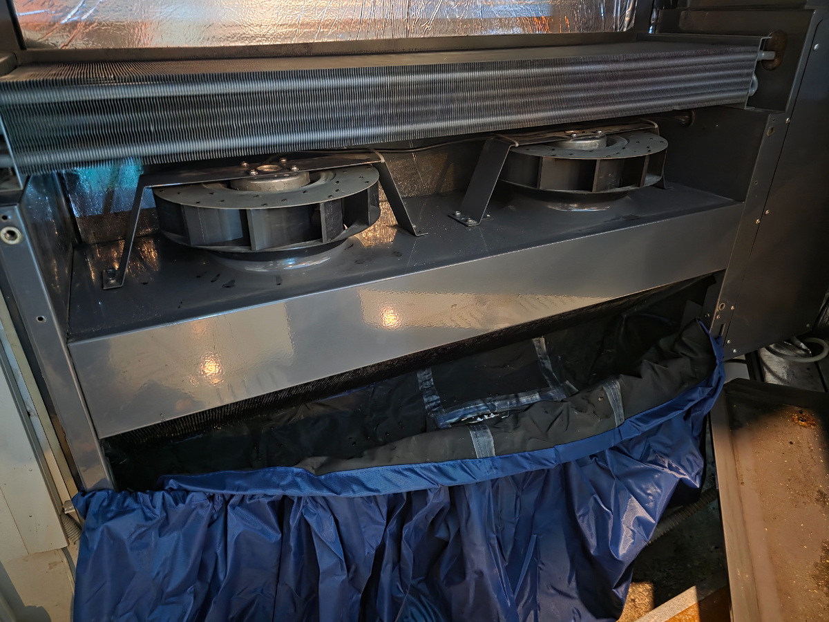 Процесс мойки теплообменика