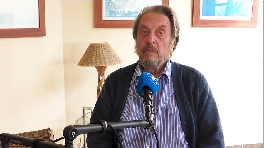     Эрол Маск   
цитата из видео Anything Goes With James English