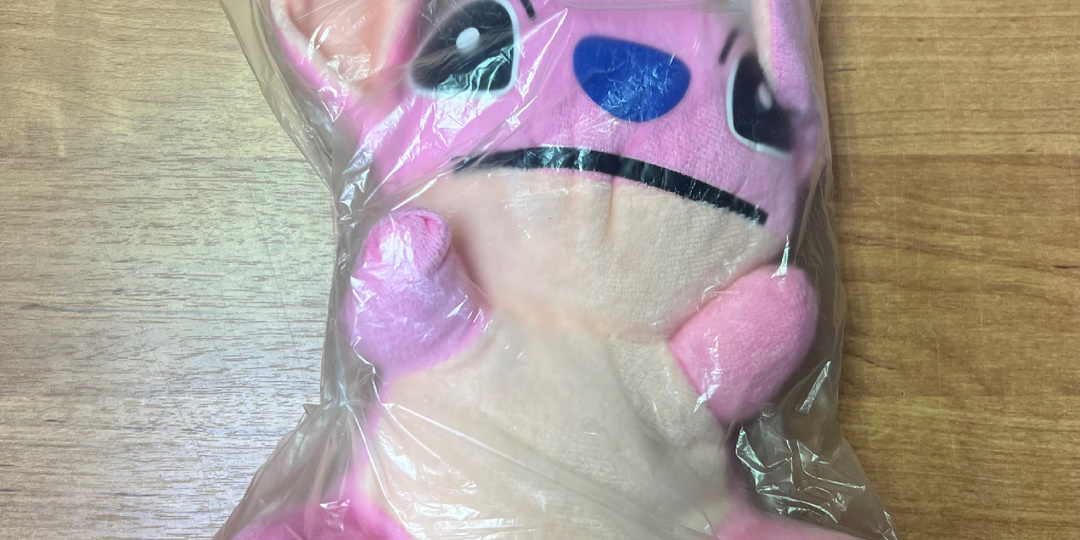 Скидку не дали, насыпьте хоть тогда подарков! )