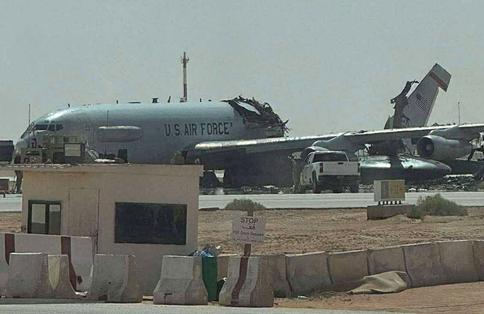    SOCIAL MEDIA/REUTERS