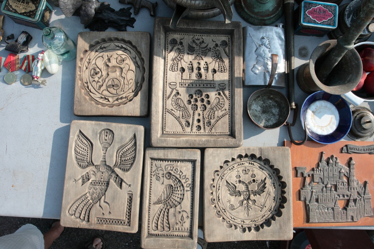 Интересно посмотреть и на доски с рисунками для печати на выпечке. Фото: Serguei S. Dukachev / Wikimedia