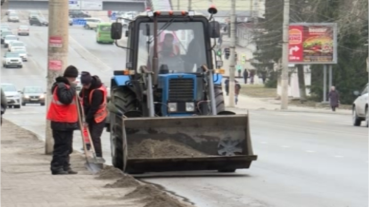    Курск убирают после зимы