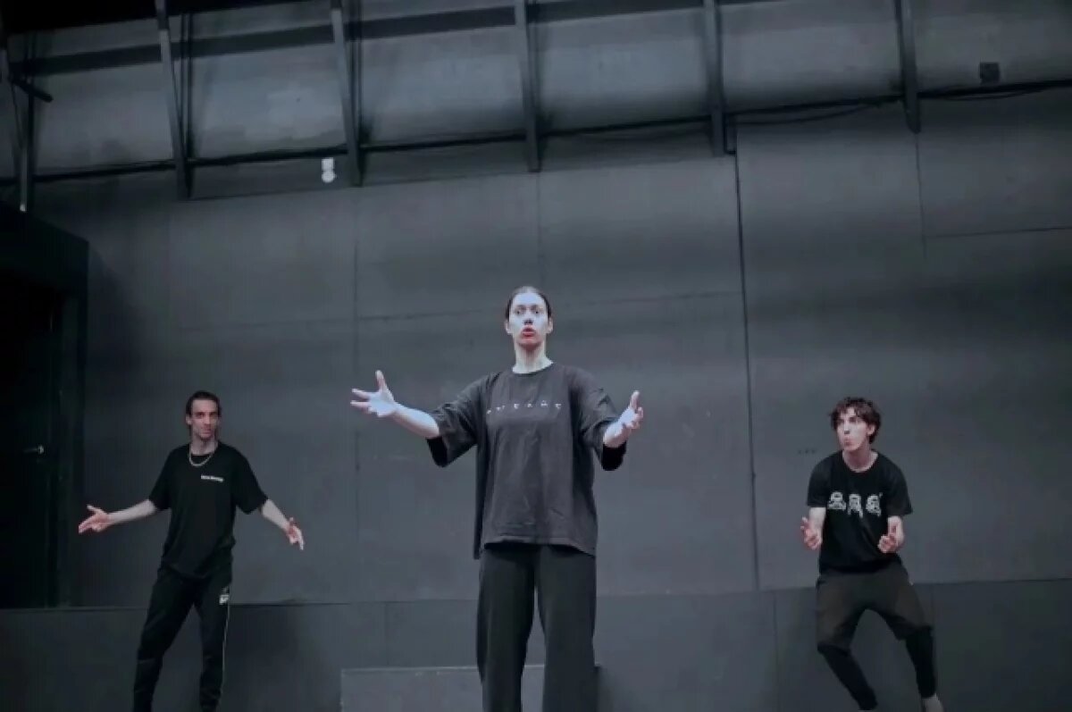    Петербуржцам покажут сказку о преодолении принцессой проклятия сирены