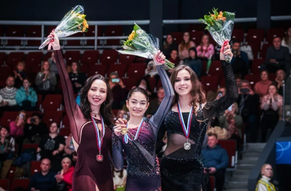 Одно поколение сменяет другое, когда первое перестает бороться. Валиева борется. И борется жестко, не прячась по углам. Четвертое место в ее положении - это не диагноз, а отправная точка.