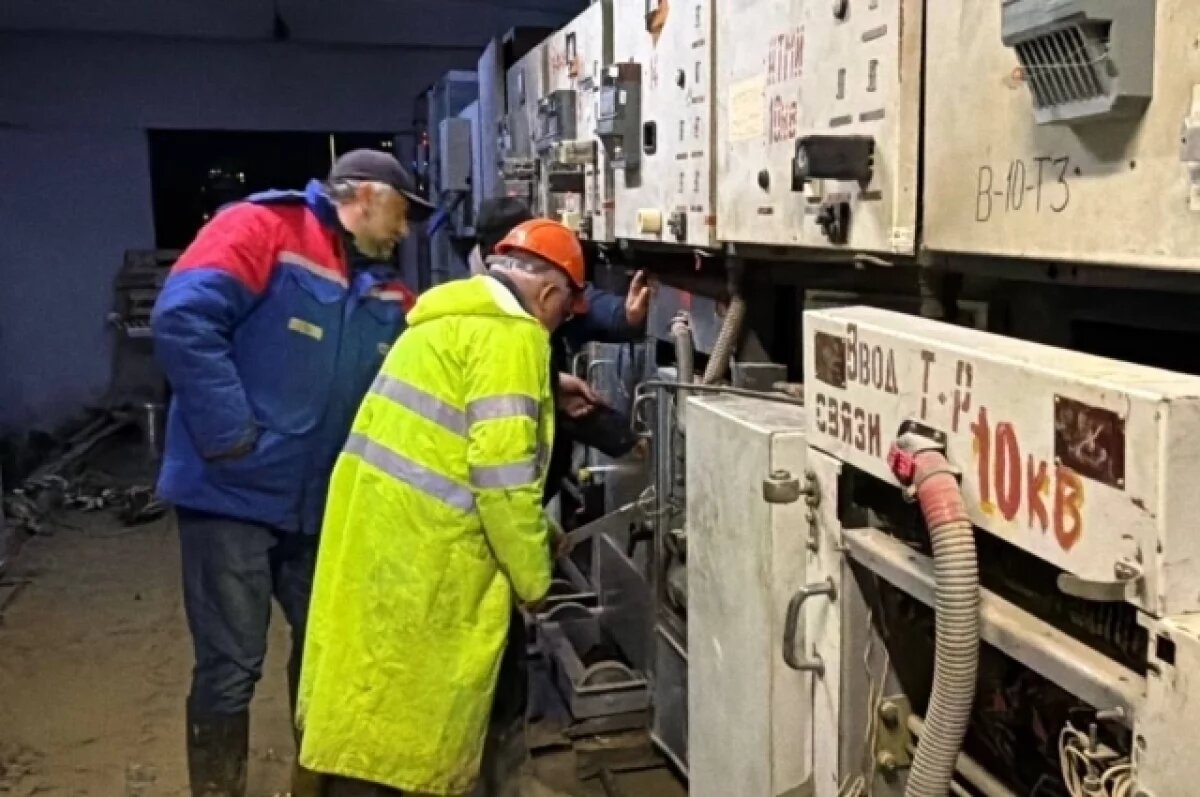    Глава Махачкалы пообещал вернуть всем жителям свет к 21 часу 31 марта