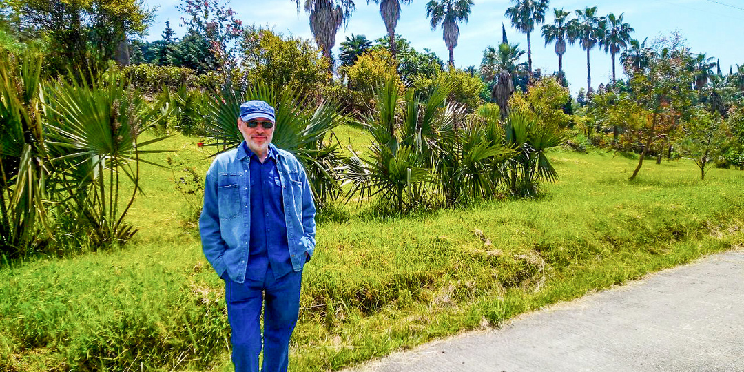 Алиса взяла два выходных от плиты, а муж решил её проучить и предложил пожить отдельно