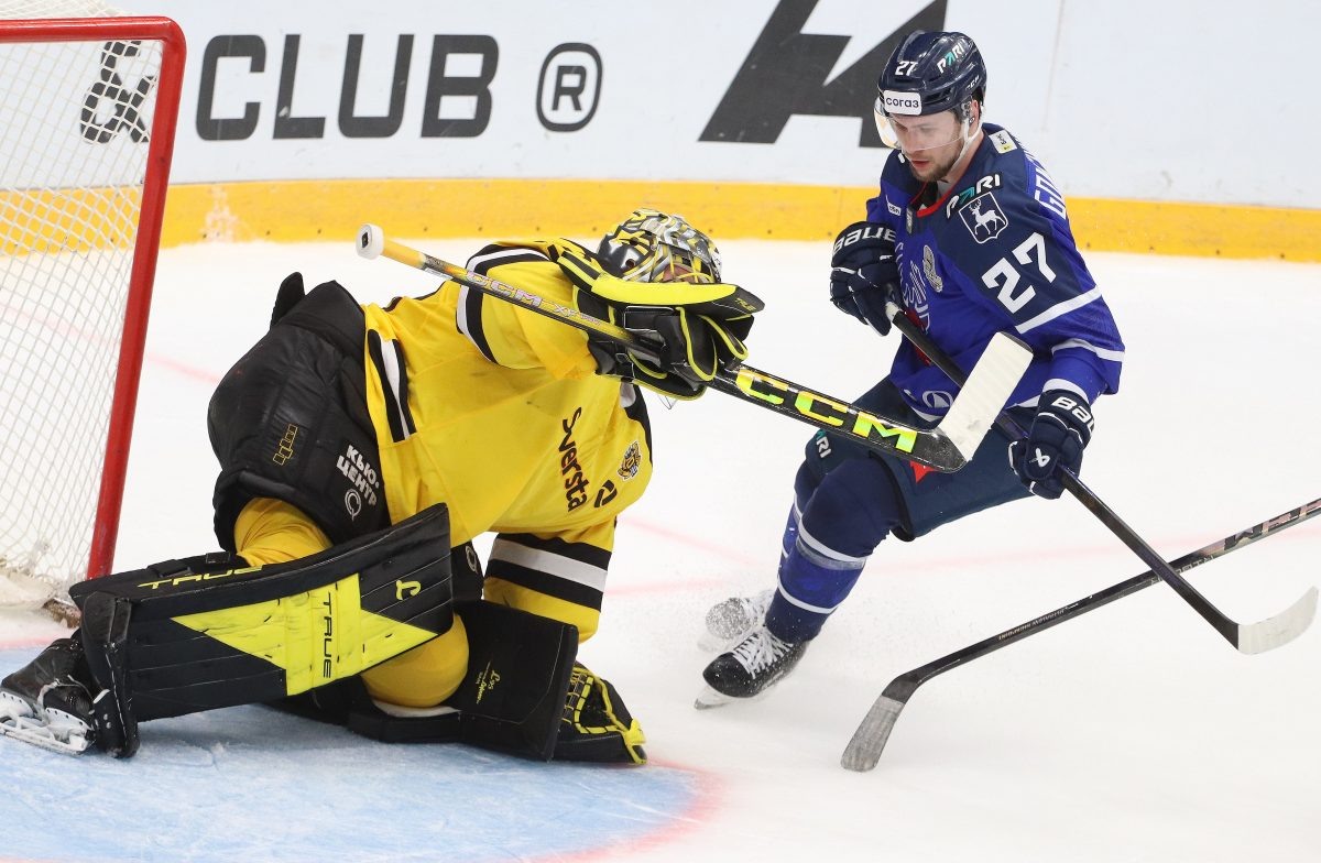    На счету Сергея Гончарука победные шайбы в четвёртом и пятом матчах серии