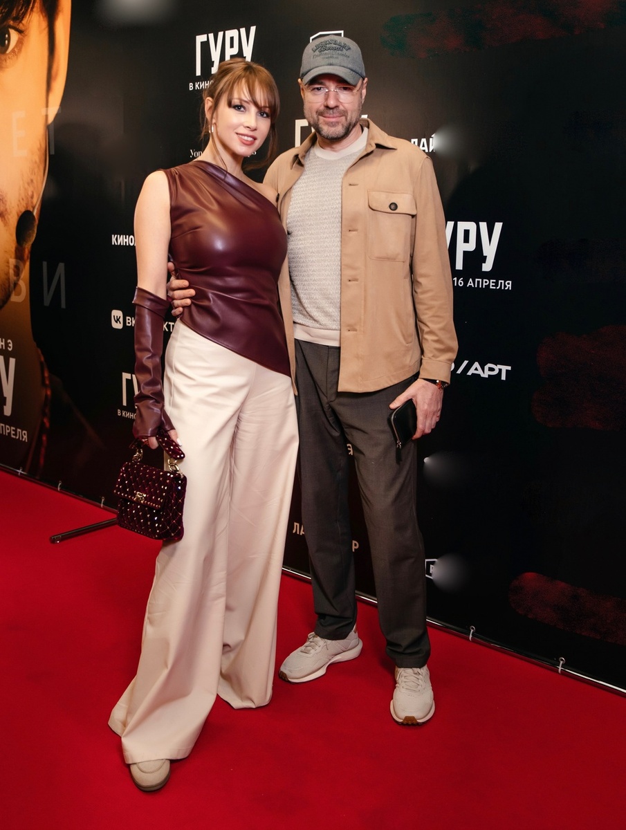     Полина Диброва и Роман Товстик