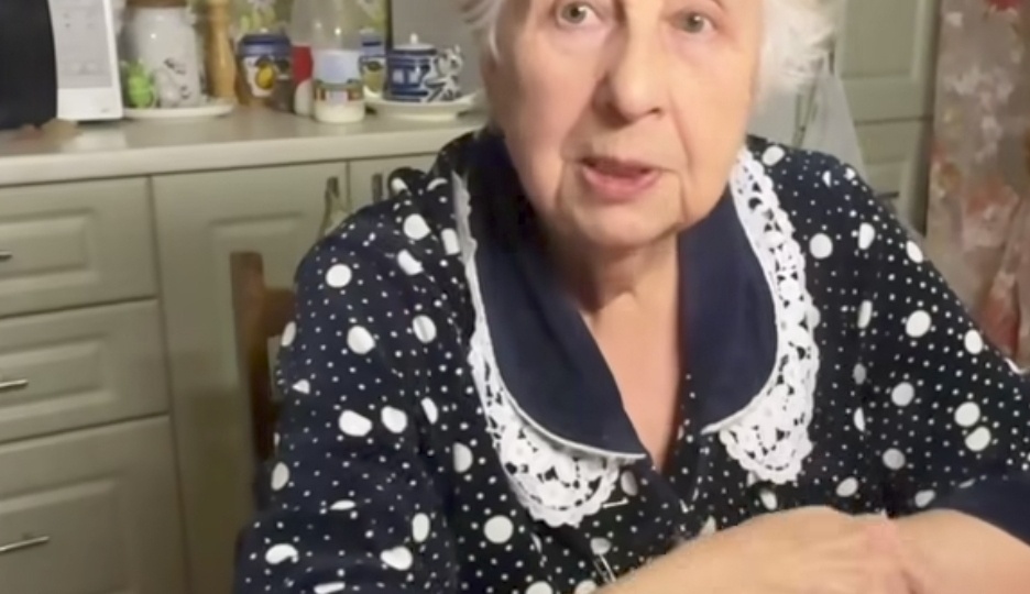 «Позвоните своей маме просто так»: почему я плакала на кухне, когда поняла, что она постарела