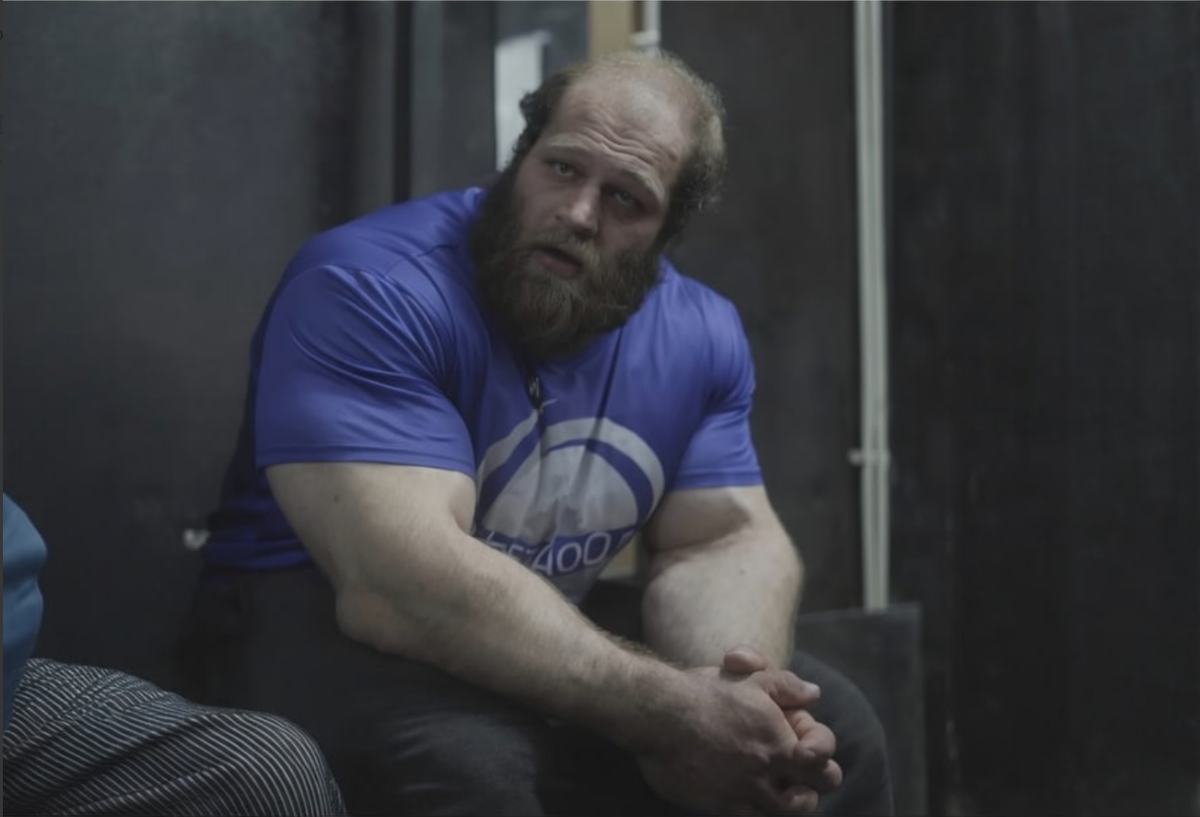 Почему Андрей может выглядеть старше