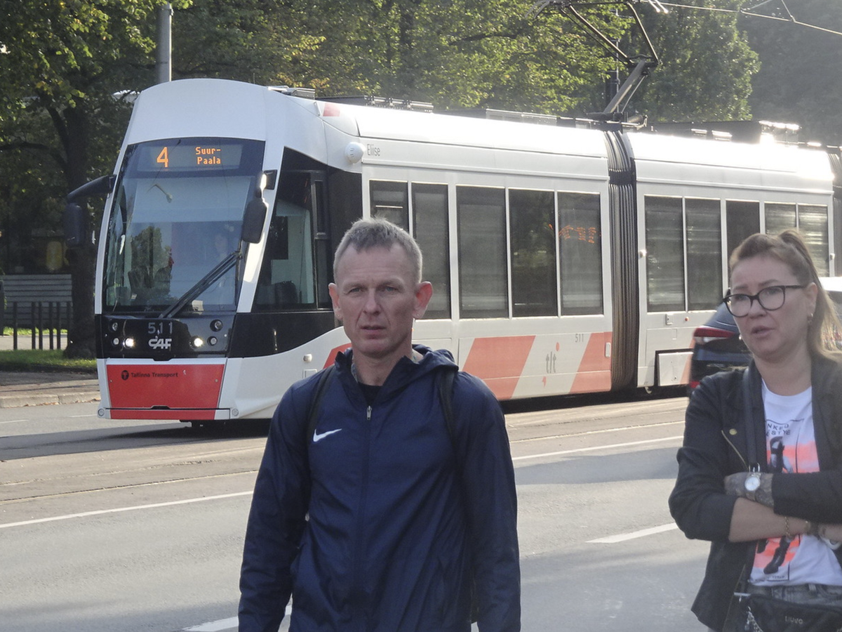 Мне показалось, или люди на прибалтийских улочках стали меньше улыбаться?