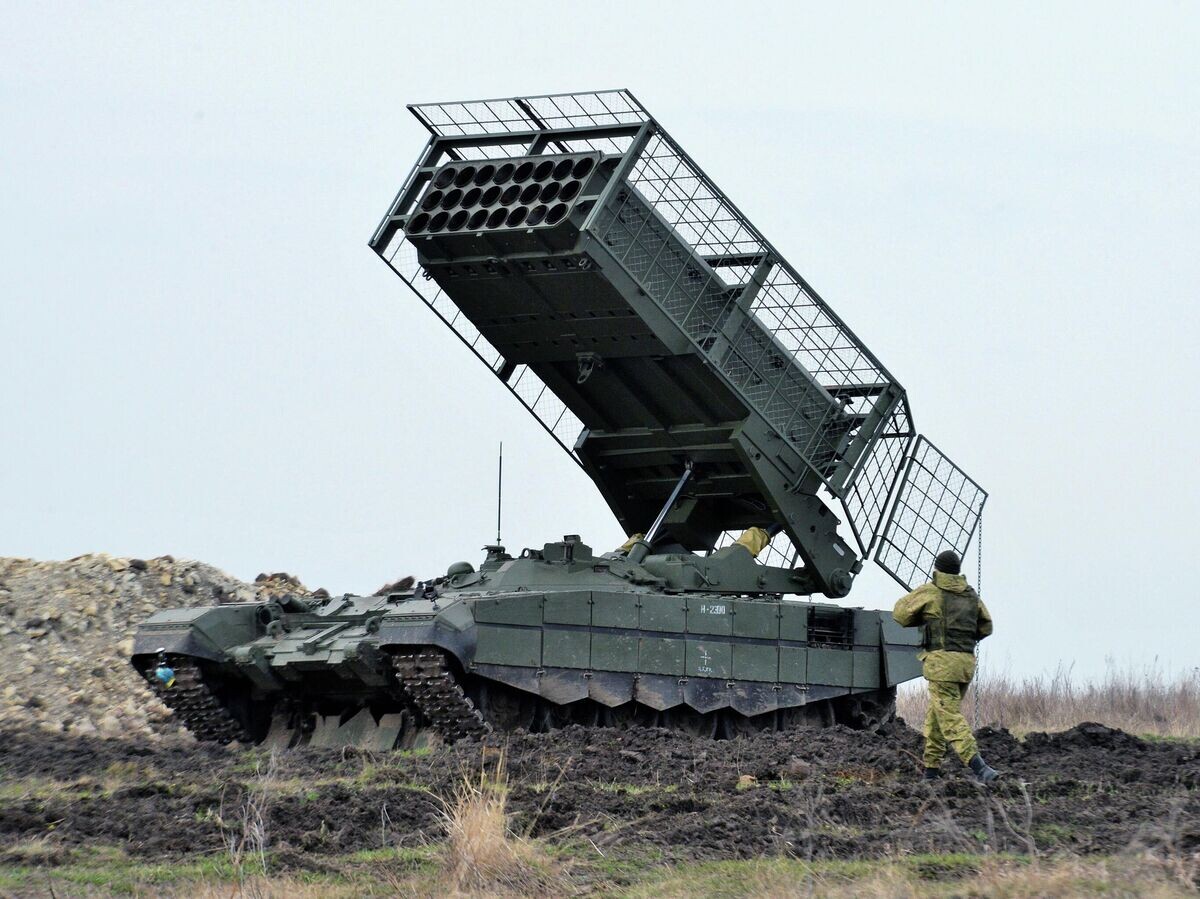    Тяжелая огнеметная система ТОС-1А "Солнцепек" | © РИА Новости / Александр Мельников