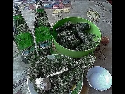 Малосольные огурцы на минеральной воде