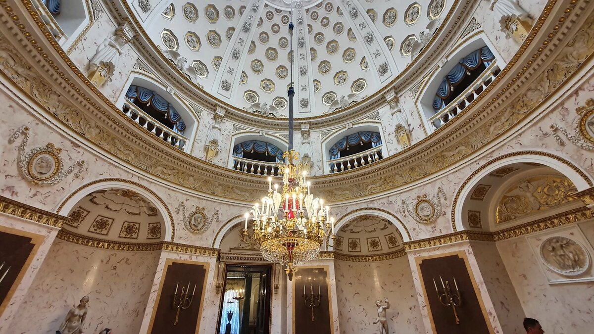 Итальянский зал в Павловском дворце