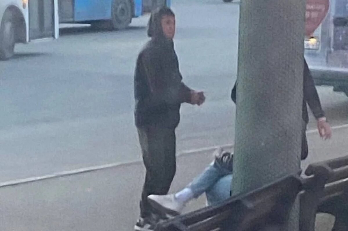    Мать девушки, подвергшейся приставаниям, записала видео к властям Приморья