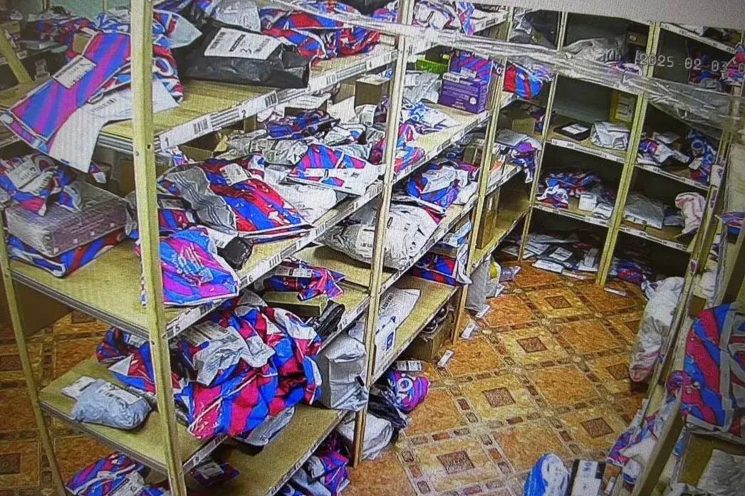     В Норильске сотрудница ПВЗ похитила заказы почти на полтора миллиона рублей