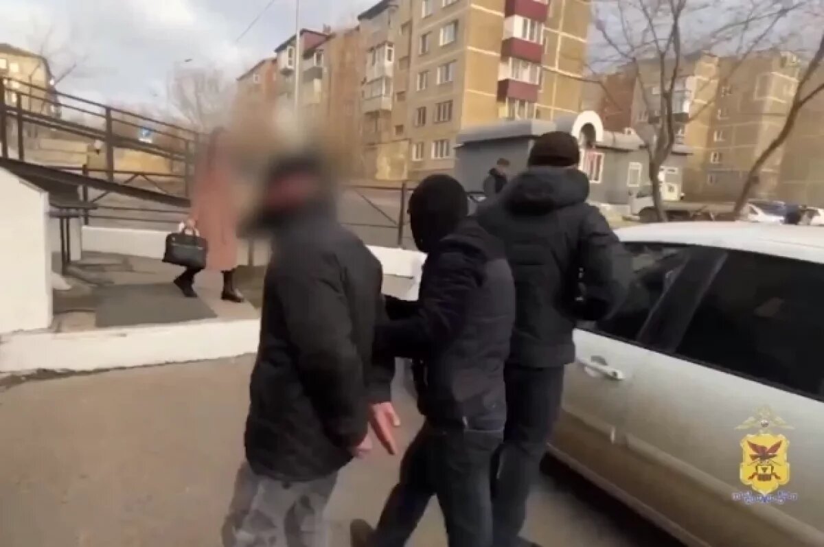    Бывший работник магазина напал на продавца и забрал выручку в Чите