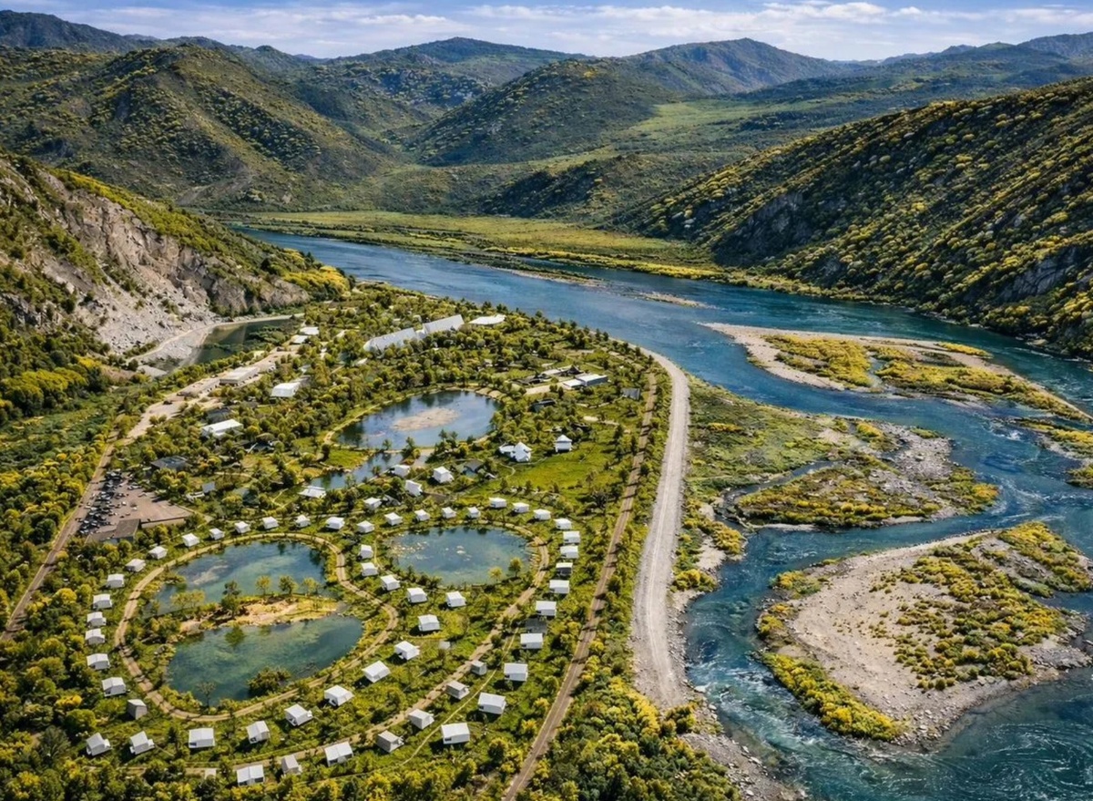 Эскизы застройки полуострова в Чарыше