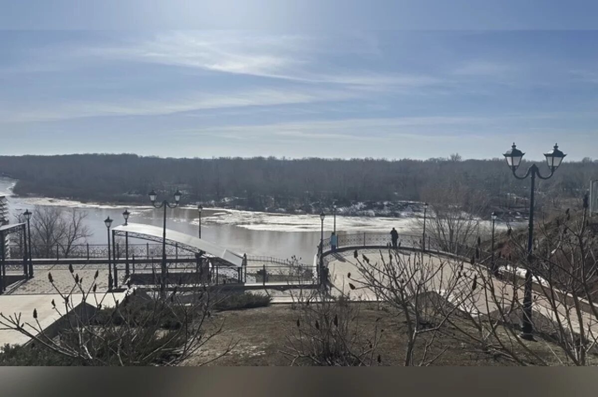    Оренбуржцев ждут температурные качели от летнего тепла до дождей за сутки