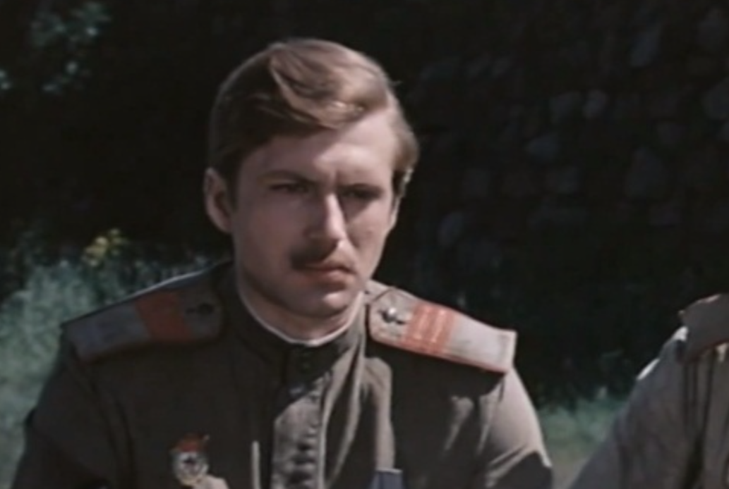 Кадр из фильма «Взвейтесь, соколы, орлами!»