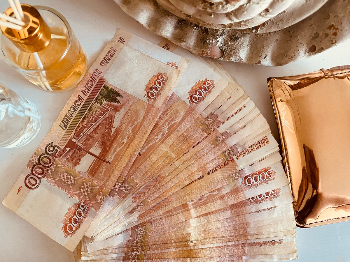 💝 С любовью к каждому ,Наташа Эльберг- более 25 лет непрерывно практикующий энергопсихолог, кризисный психолог, синестет, автор книг-бестселлеров , автор методики ментальной трансформации и коррекции любых жизненных ситуаций с помощью специальных энергетических практик. Автор - мастер энергетического таро