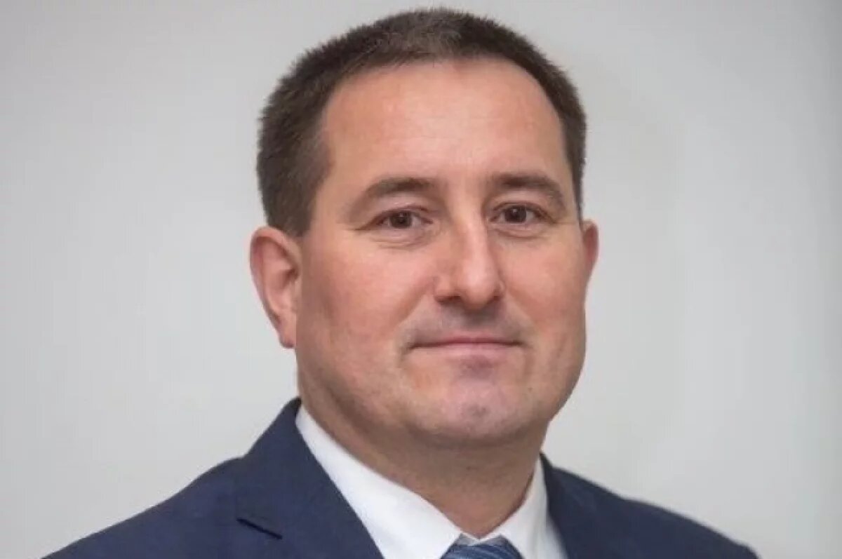    Глава Алнашского района Удмуртии Семёнов заявил об уходе с должности