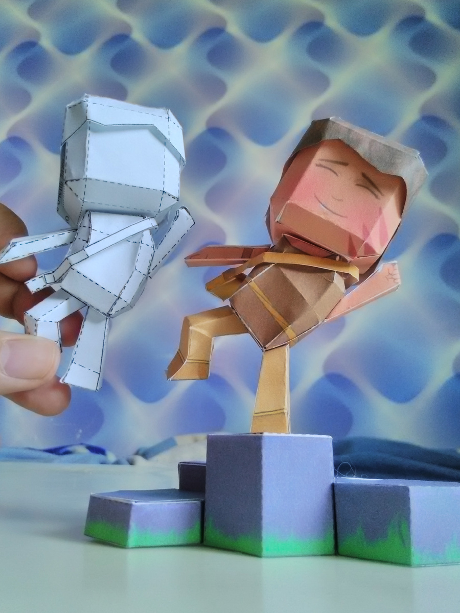 Белоснежный прототип и покрашенный итог