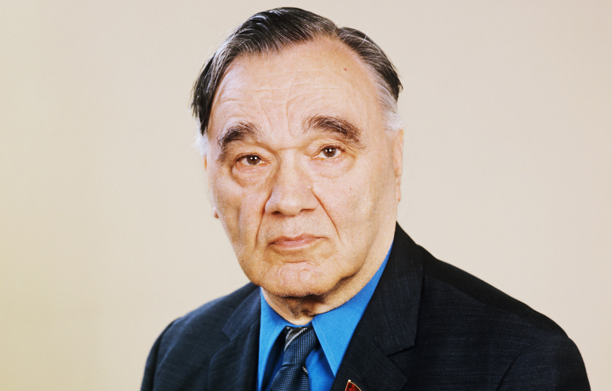    Александр Яковлев  Валентин Черединцев/ТАСС