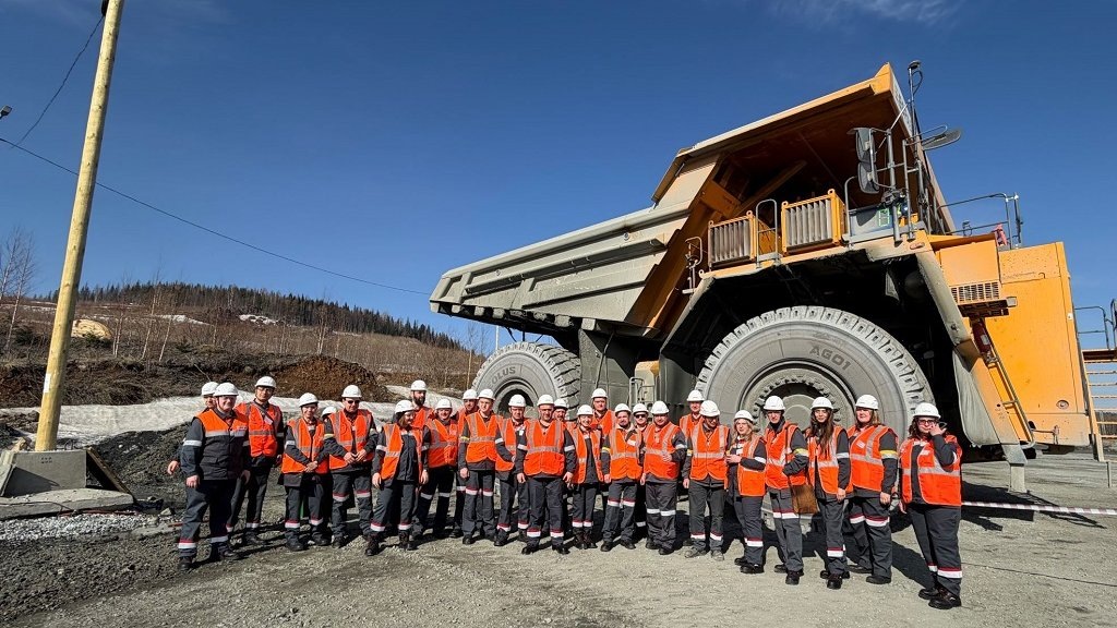   Представители горнорудной отрасли на ЕВРАЗ КГОК. Фото: ЕВРАЗ