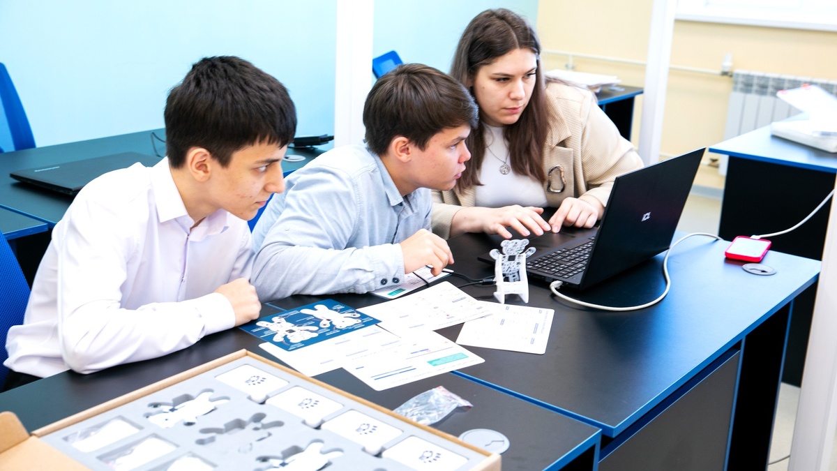    Практика Сургутского района по работе с молодежью вновь отмечена на федеральном уровне