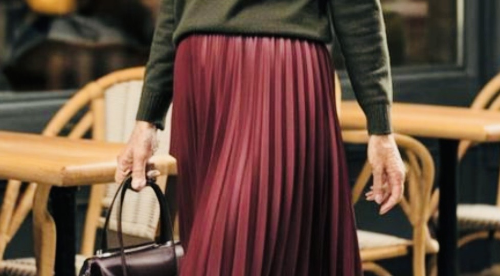 3 длины юбки, которые «съедают» рост после 50 - и удачные альтернативы, которые делают фигуру легче