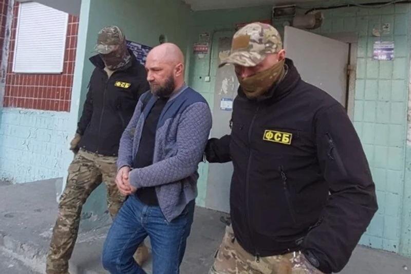    Источник. Задержание Коробейникова