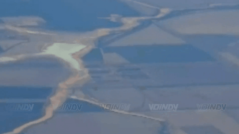    Работа бомбардировочной авиации 11 армии ВВС и ПВО группировки войск "Восток" по позициям противника на Запорожском направлении в районе н.п. Ровное. Видео: "Воин DV"