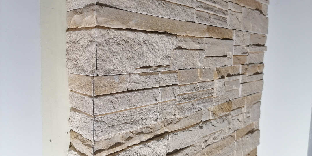 Советы по отделке искусственным камнем. Эта работа сложнее, чем класть плитку