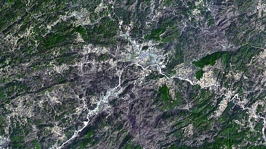 Так выглядит деревня из космоса. Изображение с сайта Wikimedia Commons