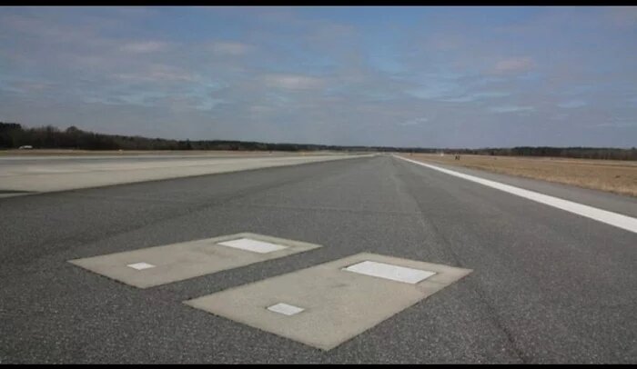 Две могилы на взлётной полосе: необычная история аэропорта в Джорджии