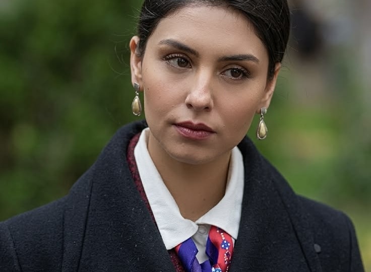 Модные образы самых красивых актрис Турции: Синем Унсал, Рожбин Эрден и другие