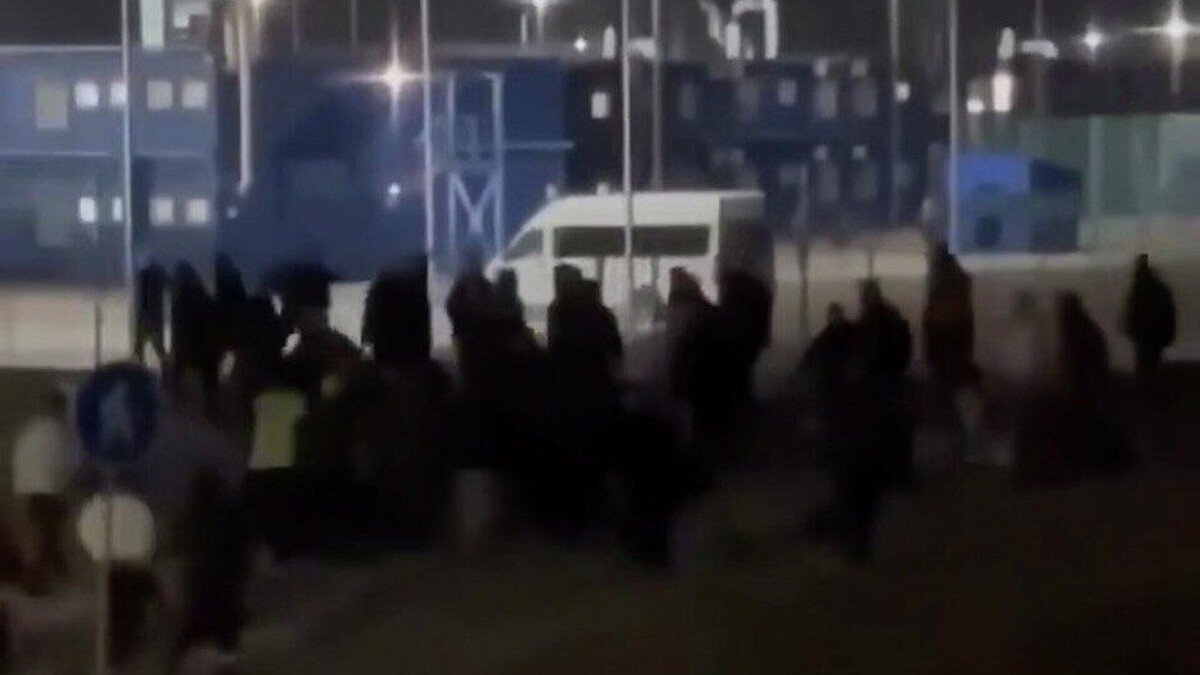 Инцидент в Ленинградской области с участием казахстанцев опубликовали в соцсетях © Photo : Скриншот видео из социальных сетей